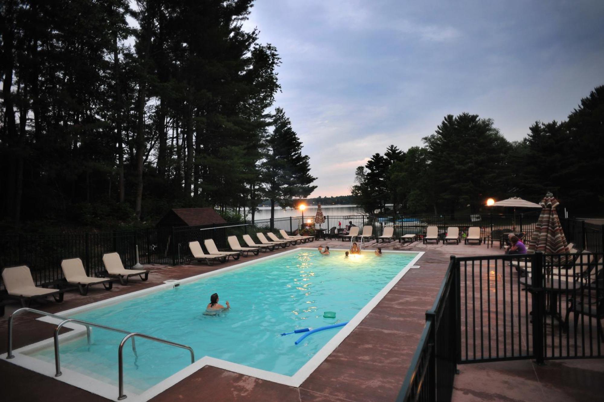 Bakers Sunset Bay Resort Lake Delton Eksteriør billede