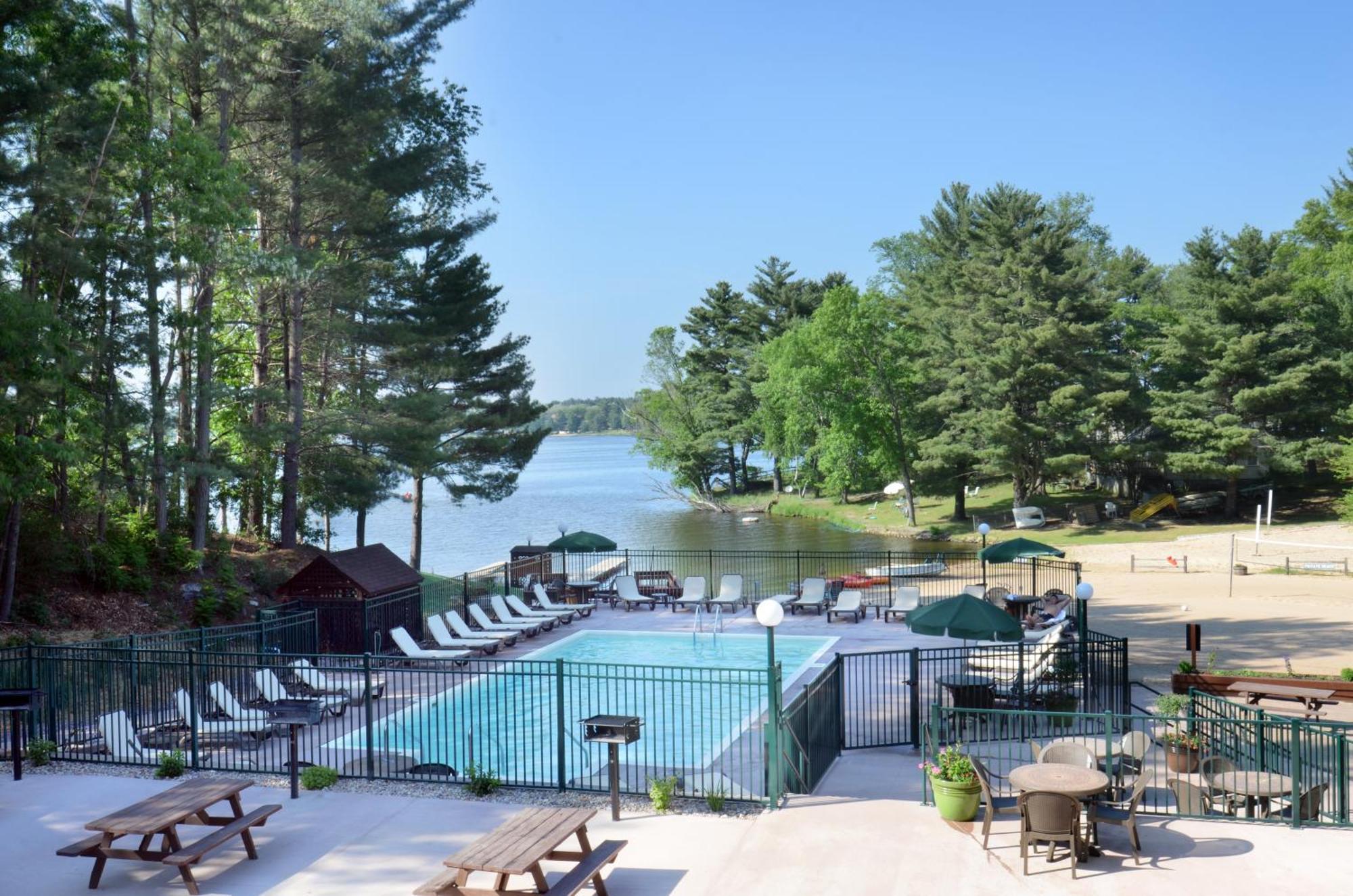 Bakers Sunset Bay Resort Lake Delton Eksteriør billede